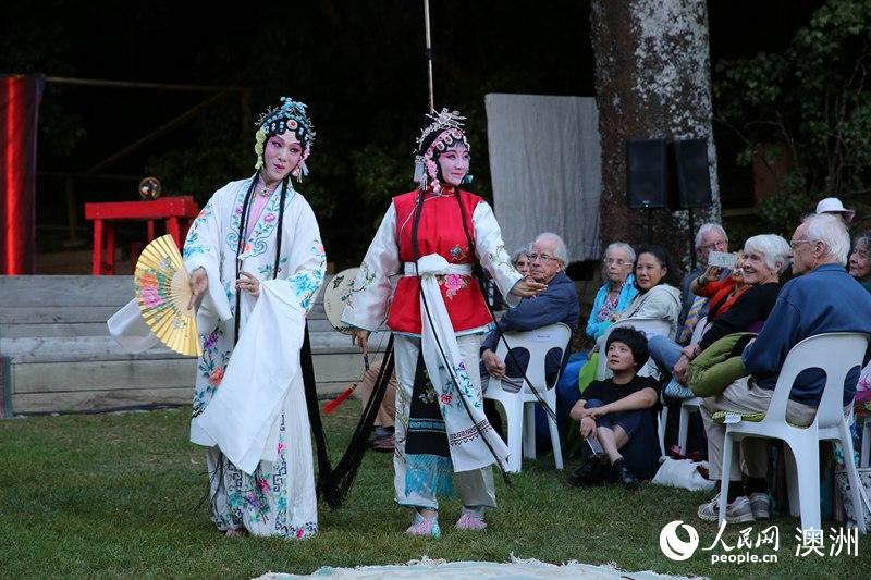 實(shí)景版昆曲《牡丹亭》驚艷惠靈頓百年名園