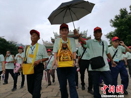 臺灣苗栗百余名信眾赴“媽祖故里”湄洲島謁祖進(jìn)香