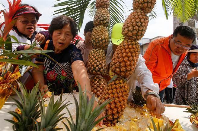 台湾菠萝价崩 台资深水果商:大陆人不买"台独"水果是主因