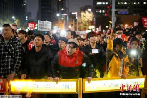 韩国民众将举行第五轮烛光集会 要求朴槿惠下台