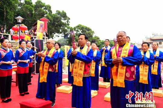 600余名臺(tái)灣信眾“登陸”拜媽祖