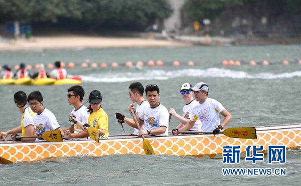 香港故事：海上龙舟 承载燃情岁月