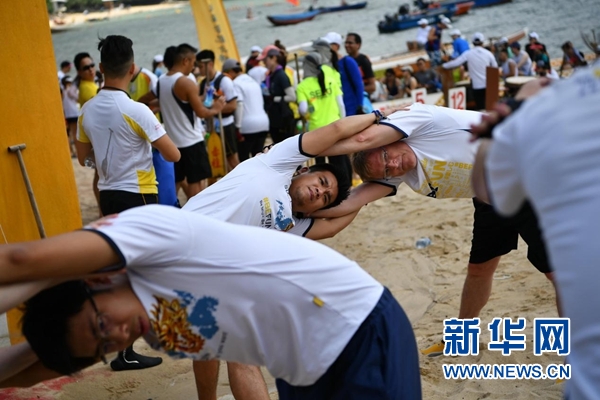 香港故事：海上龙舟 承载燃情岁月