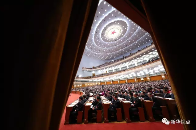 习近平的两会时间：习近平代表的一天