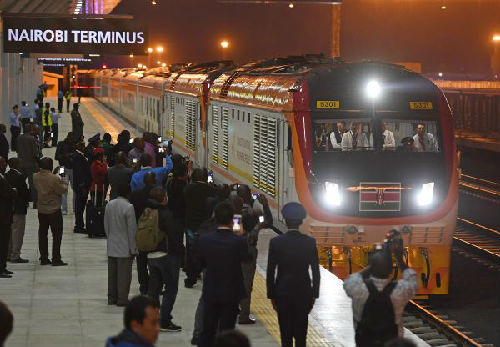 外媒關(guān)注“中國(guó)造”蒙內(nèi)鐵路通車：“一帶一路”新成就