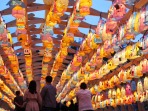 韩国举办韩纸文化节 五彩纸灯如海如林
