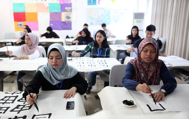 马来西亚学者：“中国体制上的执行力非常强，值得学习”