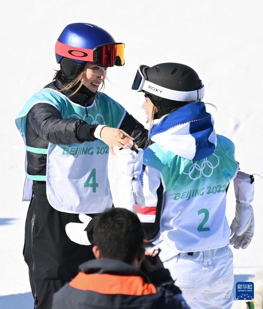 自由式滑雪谷爱凌夺得女子大跳台冠军