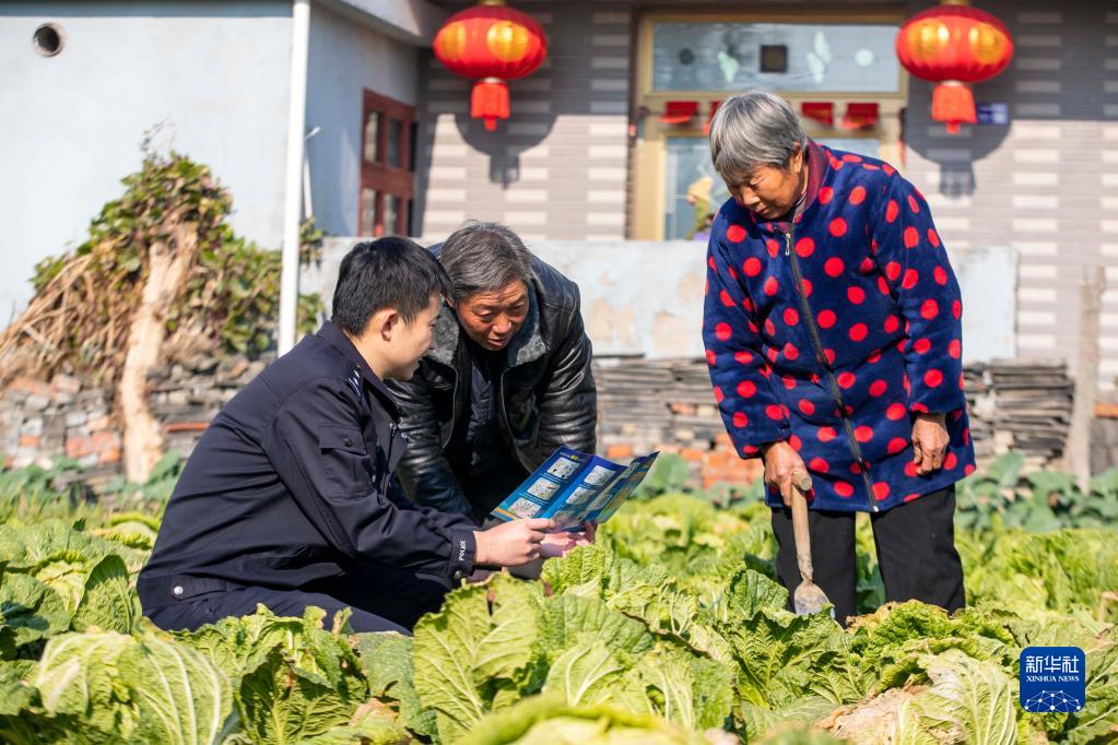 奋进新征程 建功新时代·非凡十年丨迈出法治中国建设新步伐——新时代推进全面依法治国述评