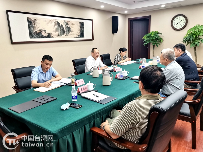 重庆市台办召开台胞调解员座谈会加强涉台纠纷多元化解