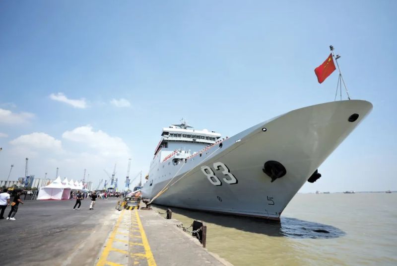 海军戚继光舰访问印度尼西亚