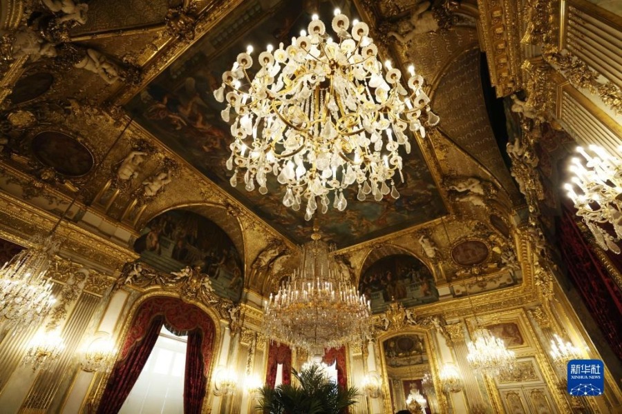 这是3月22日在法国巴黎卢浮宫拍摄的拿破仑三世套房。新华社记者高静摄