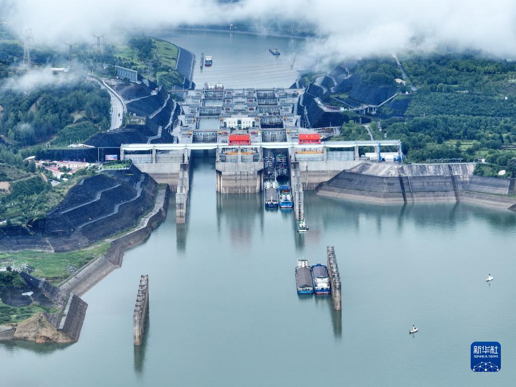 三峡船闸通航20年累计货运量达19.1亿吨