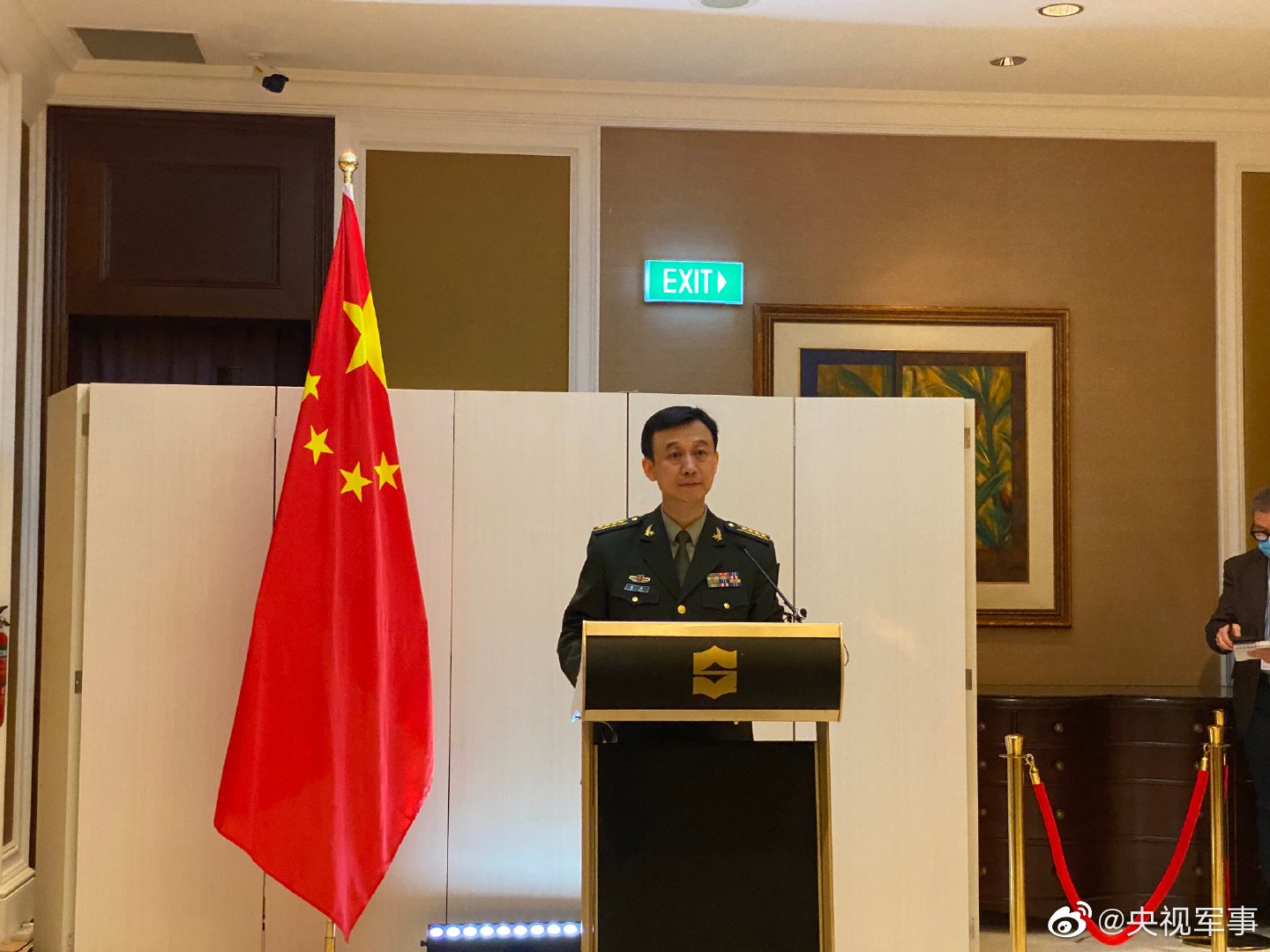 中国防长：如果有人胆敢把台湾分裂出去，中国军队必将不惜一战