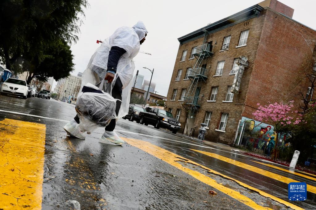 但求片瓦遮风雨——洛杉矶街头无家可归者印象