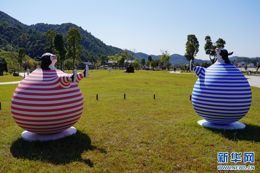 江西浮梁：奇妙“动物园” 在乡野间拥抱艺术