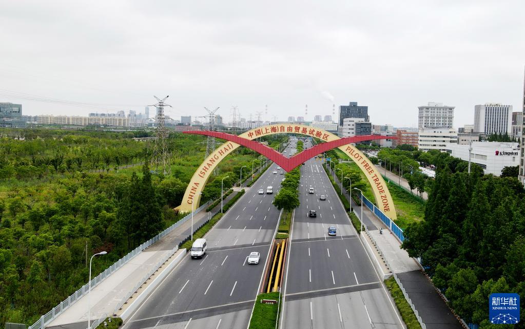 奋进新征程 建功新时代·非凡十年丨上海：作出改革开放排头兵、创新发展先行者的新业绩