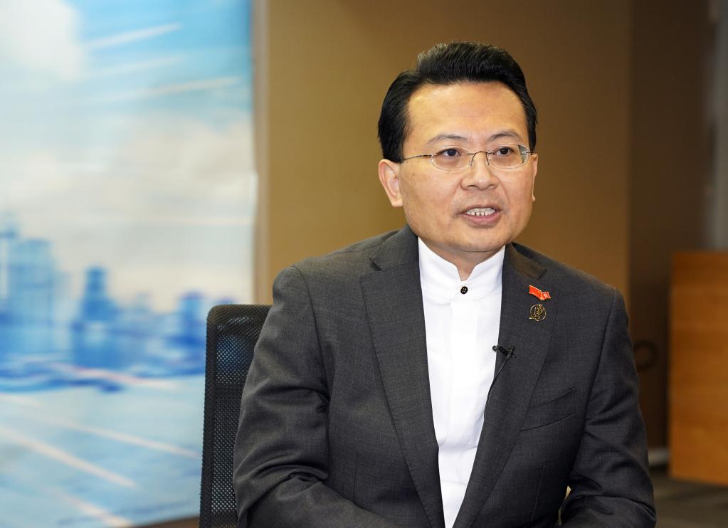 新当选立法会议员陈勇:做好中央政策和特区市民的超级联系人