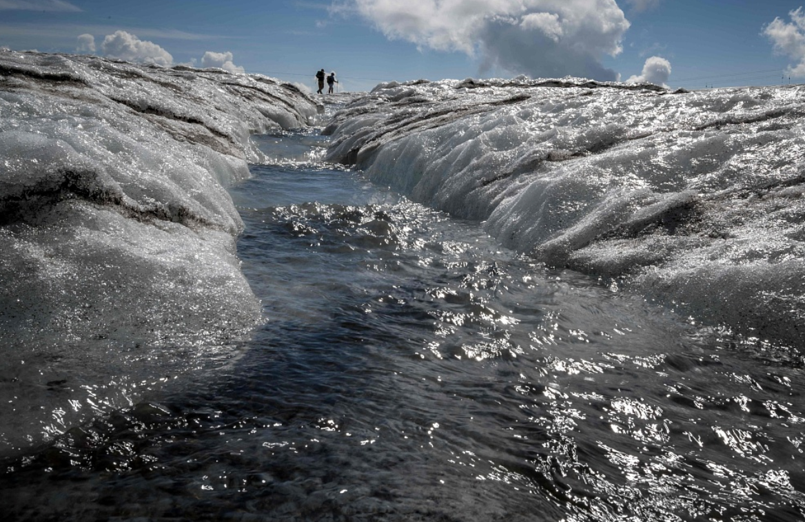 高温热浪加速全球冰川消融