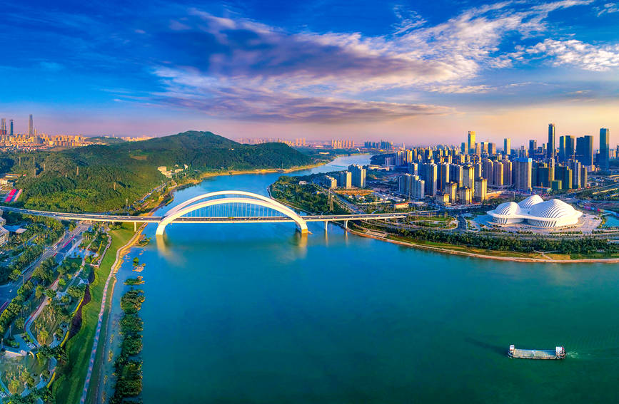 广西自贸试验区跨境电商成绩亮眼 一季度进出口额超30亿元