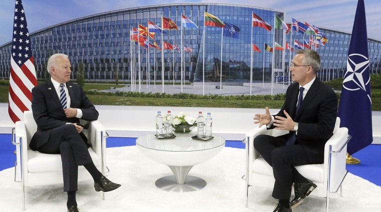 The NATO summit with intrigue