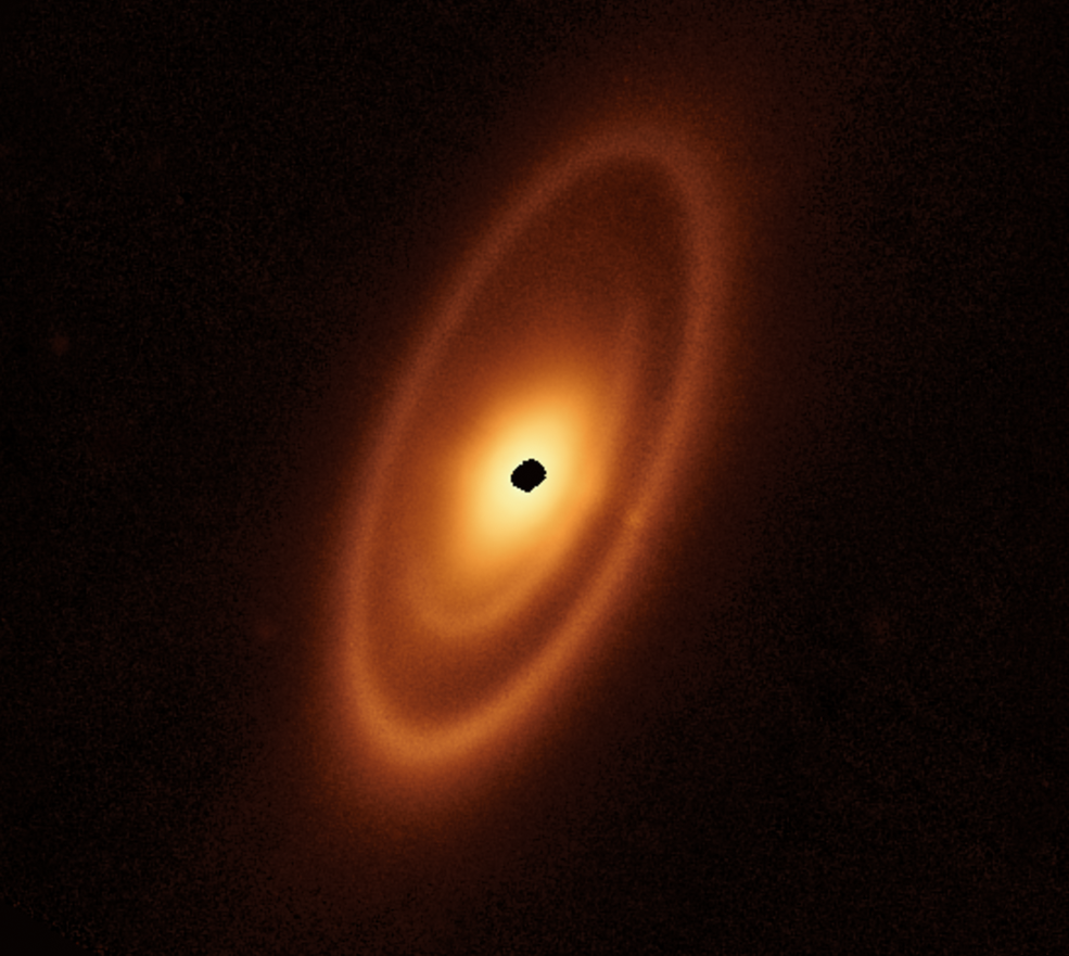 韦伯望远镜发现系外恒星有3道尘埃环