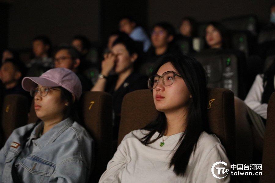 【台湾同学录】特稿丨一节台湾课本上消失的“历史课”，一次直击爱国灵魂的观影体验