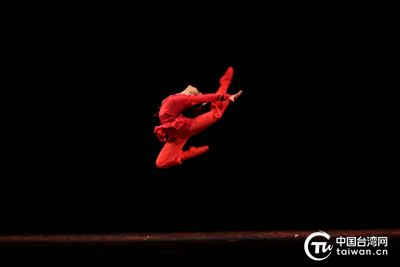 【台湾同学录】赖世贤：翩翩起舞的追梦舞者，沉醉中国古典舞的美与哲学