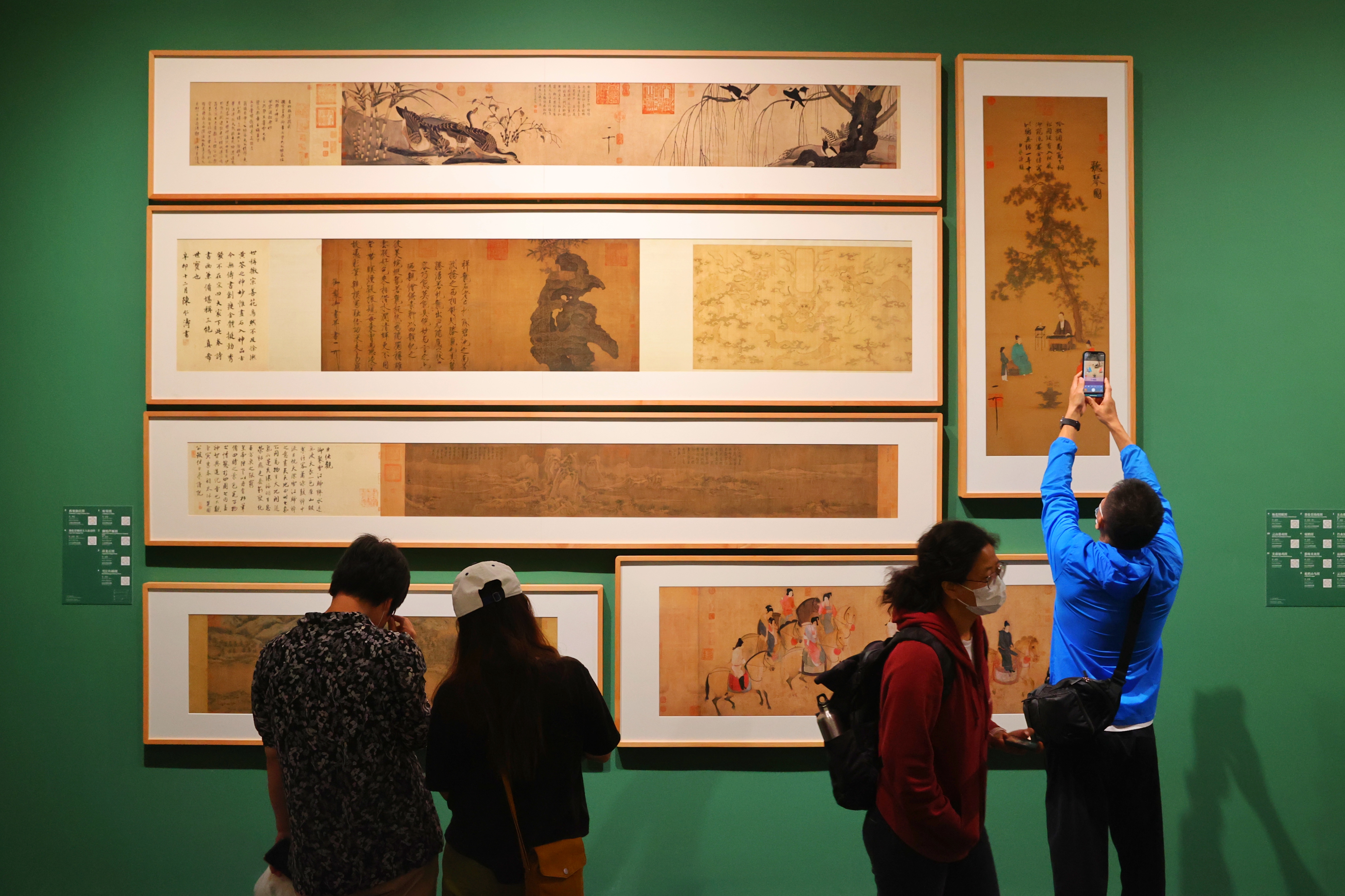 “盛世修典——‘中国历代绘画大系’成果展”在国博开幕