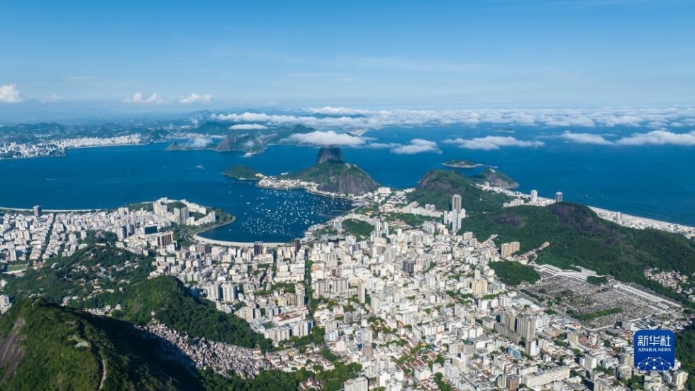 这是3月1日拍摄的巴西里约热内卢市区和瓜纳巴拉湾（无人机照片）。新华社记者 王天聪 摄